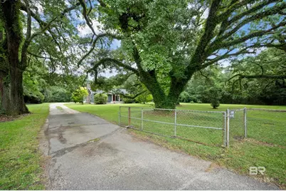 105 N Dobson Avenue, Bay Minette, AL 36507 - Photo 1