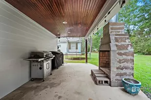 1101 McMillan Ave, Bay Minette, AL 36507 - Photo 1