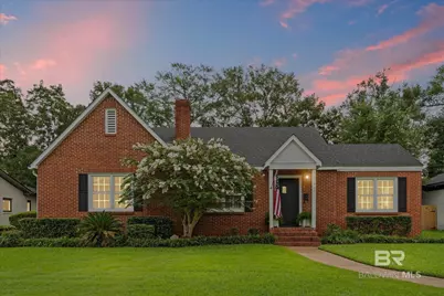 300 Woodlands Avenue, Mobile, AL 36607 - Photo 1