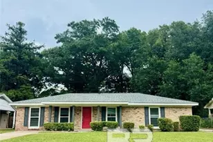 661 Ynestra Dr, Mobile, AL 36609 - Photo 1