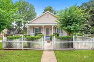 906 Edwards Ave, Fairhope, AL 36532 - Photo 1