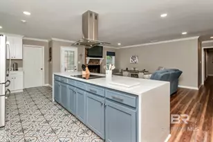 931 E Regents Dr, Mobile, AL 36609 - Photo 13