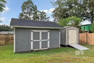 931 E Regents Dr, Mobile, AL 36609 - Photo 37