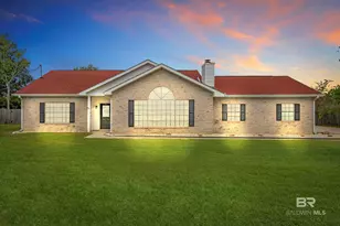 9785 Terrace Dr, Fairhope, AL 36532 - Photo 1