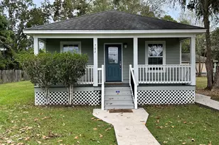 702 W 4th St, Bay Minette, AL 36507 - Photo 1