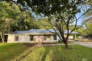 46113 Sunset Dr, Bay Minette, AL 36507 - Photo 1