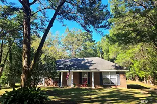 2554 Riverside Dr, Mobile, AL 36605 - Photo 1