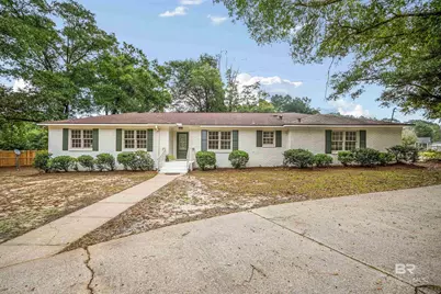 3050 Lacoste Road, Mobile, AL 36618 - Photo 1