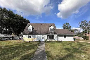 621 E Walker Ave, Foley, AL 36535 - Photo 1