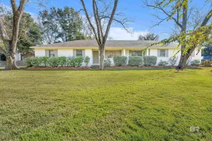 18 Blue Is Ave, Fairhope, AL 36532 - Photo 1