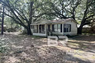 2411 Calloway Rd, Gulf Shores, AL 36542 - Photo 1
