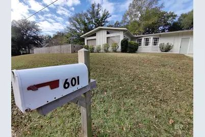 601 Bon Secour Street, Fairhope, AL 36532 - Photo 1