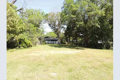 605 Bellangee Avenue, Fairhope, AL 36532 - Photo 1