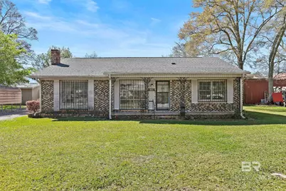 303 W Banyan Street, Bay Minette, AL 36507 - Photo 1