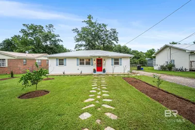 409 Forester Avenue, Fairhope, AL 36532 - Photo 1