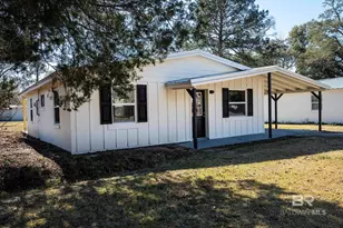 113 W 15th St, Bay Minette, AL 36507 - Photo 1