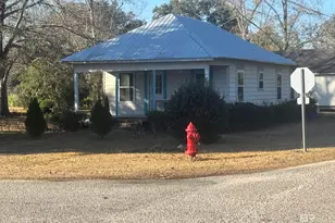 18705 Florida St, Robertsdale, AL 36567 - Photo 1