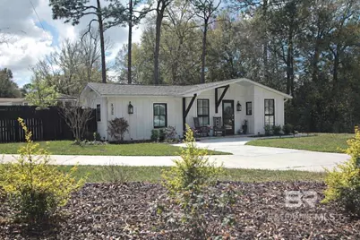 422 Barclay Avenue, Fairhope, AL 36532 - Photo 1