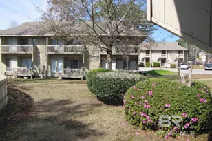 1050 N Seacliff Dr, Daphne, AL 36526 - Photo 1