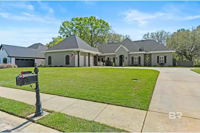 204 S Tee Drive, Fairhope, AL 36532 - Photo 1