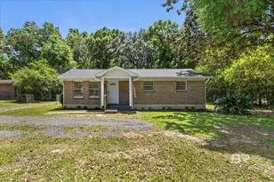 7051 Cambridge Dr, Mobile, AL 36619 - Photo 1
