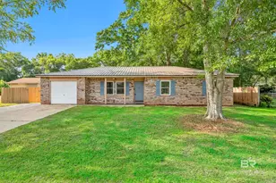 421 Cedar Ct, Foley, AL 36535 - Photo 1