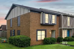 529 Highland Woods Dr, Mobile, AL 36608 - Photo 1