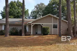 107 Brentwood Dr, Daphne, AL 36526 - Photo 1