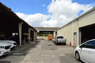 2726 Waiwai Loop, Honolulu, HI 96819 - Photo 11