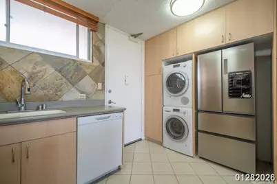 555 University Avenue #2905, Honolulu, HI 96826 - Photo 11