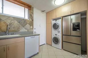 555 University Ave, Honolulu, HI 96826 - Photo 11