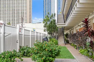 1909 Kahakai Dr, Honolulu, HI 96814 - Photo 7