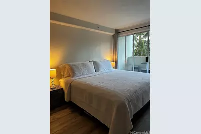 2463 Kuhio Avenue #402, Honolulu, HI 96815 - Photo 1
