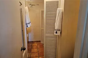 28 Poipu Dr, Honolulu, HI 96825 - Photo 5