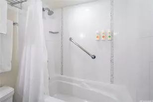 410 Atkinson Dr, Honolulu, HI 96814 - Photo 15