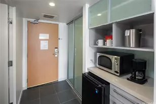 410 Atkinson Dr, Honolulu, HI 96814 - Photo 13