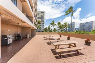 2121 Ala Wai Blvd, Honolulu, HI 96815 - Photo 23