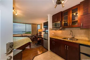 1700 Ala Moana Blvd, Honolulu, HI 96815 - Photo 9