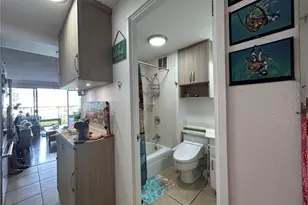 2211 Ala Wai Blvd, Honolulu, HI 96815 - Photo 9