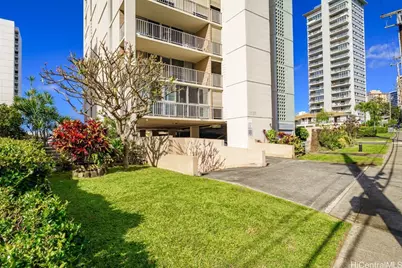 1137 Wilder Avenue #801, Honolulu, HI 96822 - Photo 1