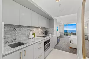 383 Kalaimoku St, Honolulu, HI 96815 - Photo 11