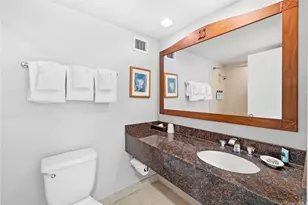 2045 Kalakaua Ave, Honolulu, HI 96815 - Photo 7