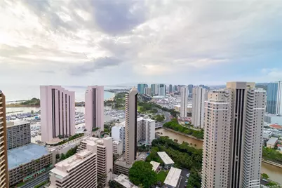 343 Hobron Lane #1404, Honolulu, HI 96815 - Photo 15