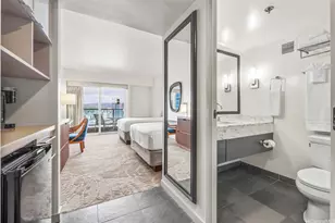 410 Atkinson Dr, Honolulu, HI 96814 - Photo 3