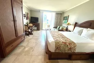 2045 Kalakaua Ave, Honolulu, HI 96815 - Photo 5