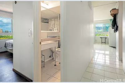 2465 Ala Wai Boulevard #1104, Honolulu, HI 96815 - Photo 13