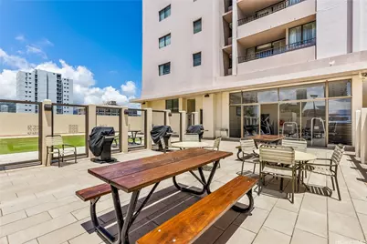 2240 Kuhio Avenue #2006, Honolulu, HI 96815 - Photo 15