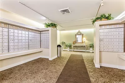 2240 Kuhio Avenue #2006, Honolulu, HI 96815 - Photo 23