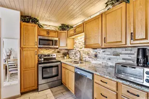 2240 Kuhio Ave, Honolulu, HI 96815 - Photo 1