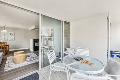 2427 Kuhio Avenue #1006, Honolulu, HI 96815 - Photo 9